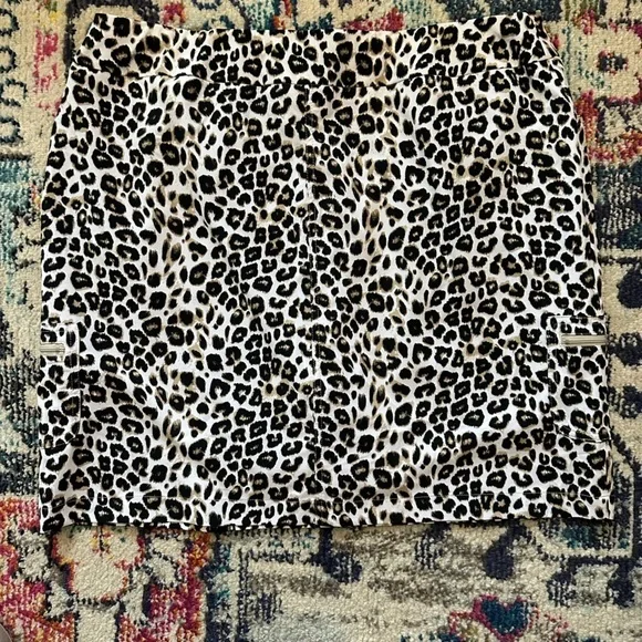 Zenergy Golf by Chicos Leopard Print Gold Skort sz 16/ XL - Picture 11 of 15